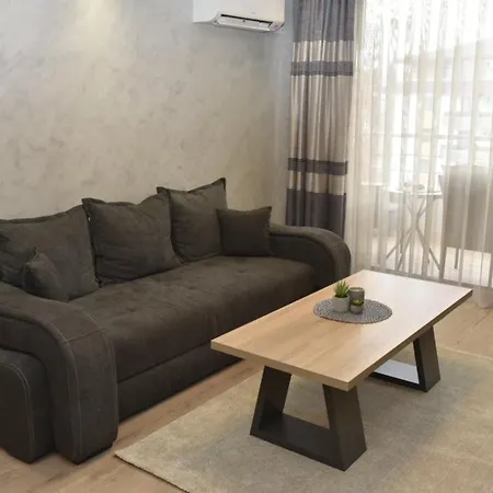 гончеви Apartament *